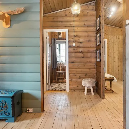 Lyngebu. Nice Family Cabin With Sea View. Chalé