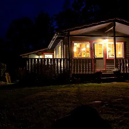 Lyngebu. Nice Family Cabin With Sea View. *