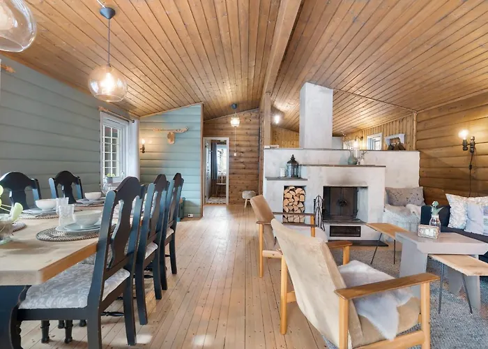 Lyngebu. Nice Family Cabin With Sea View.