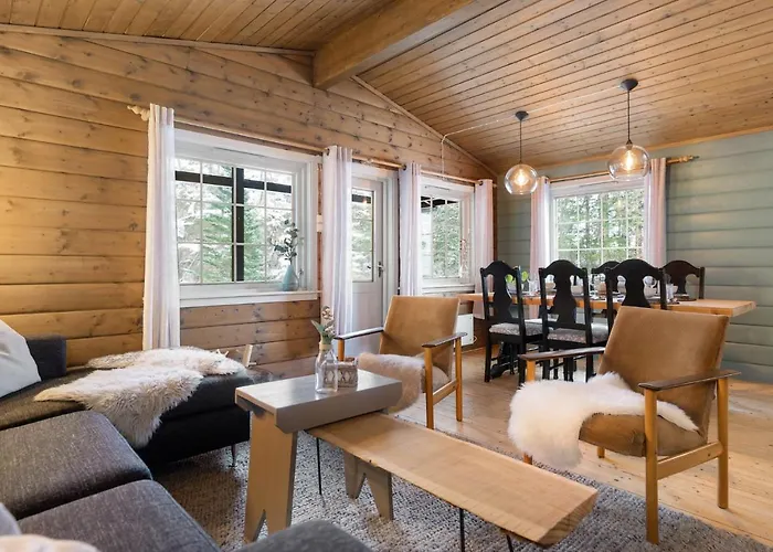 Chalet Lyngebu. Nice Family Cabin With Sea View. *