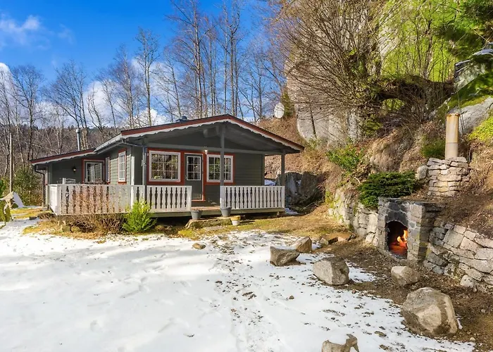 Chalet Lyngebu. Nice Family Cabin With Sea View. Lyngdal